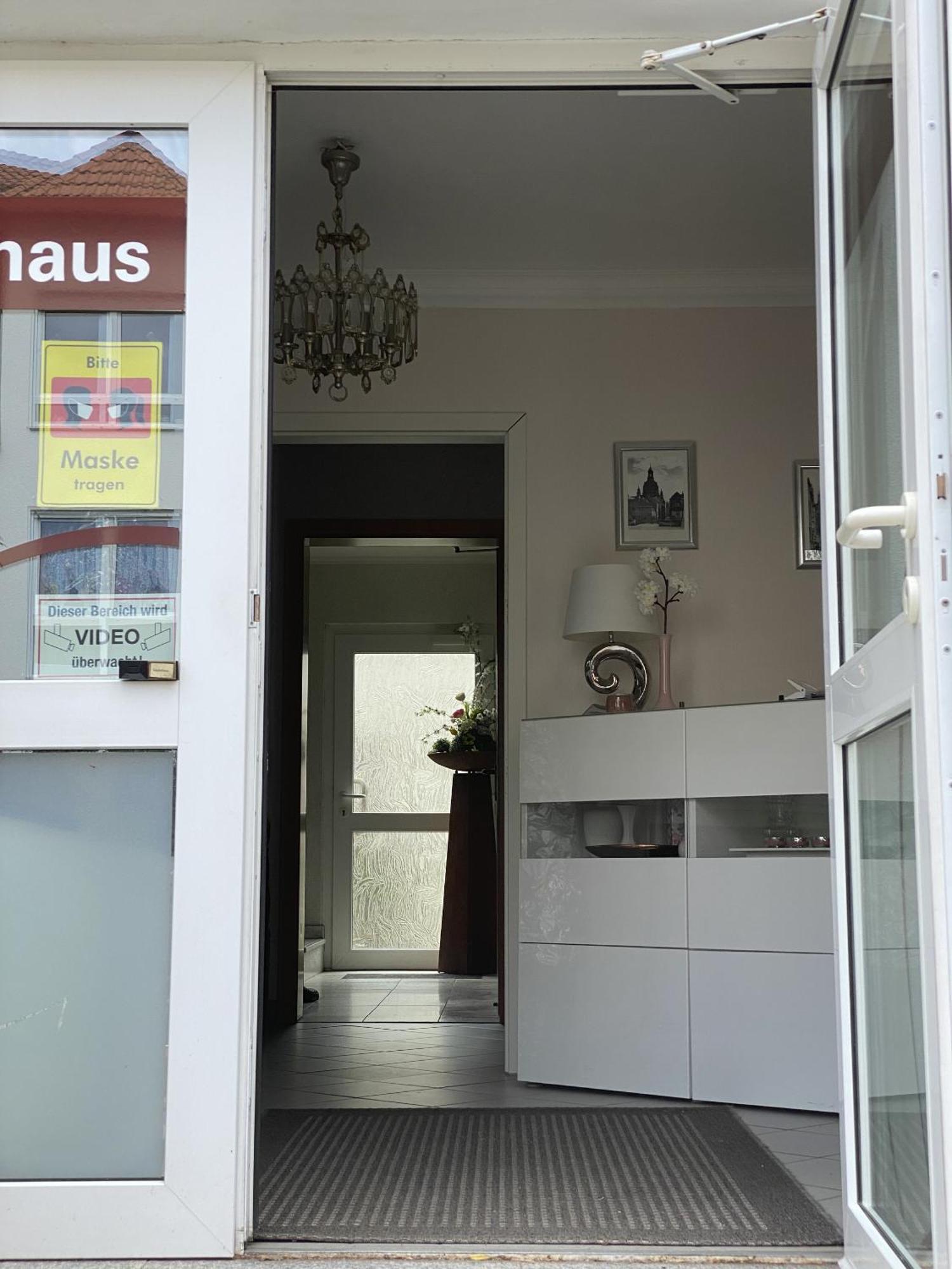 Apartments und Zimmer Gästehaus Matthias Dresden Exterior foto